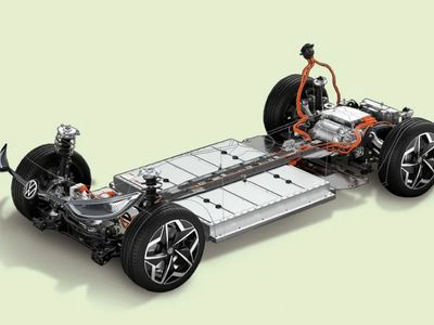 Volkswagen y Mercedes firman acuerdos por baterías