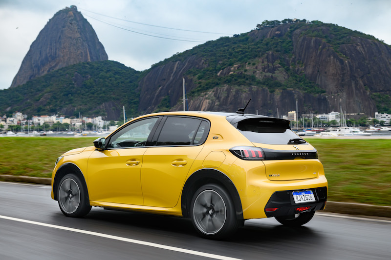 En Brasil, Peugeot abre el camino de la electrificación para América Latina