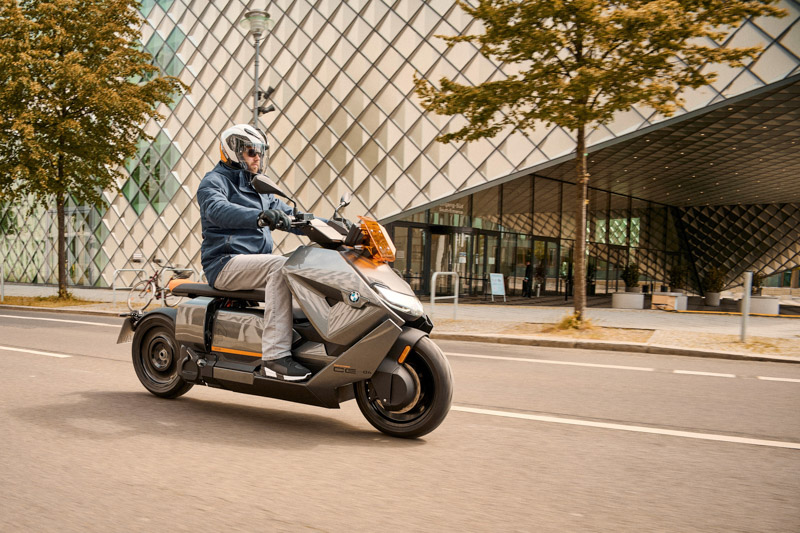 BMW CE 04, movilidad urbana y eléctrica en dos ruedas