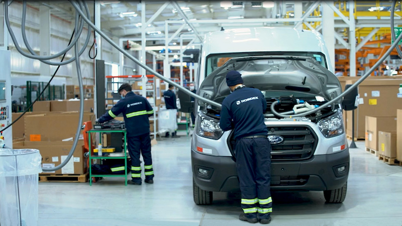 Ford inicia la producción de la Transit en Uruguay