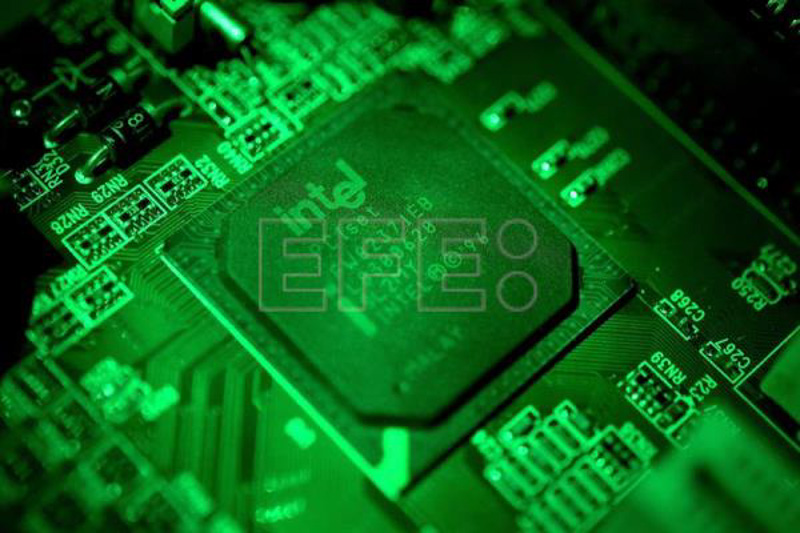 España se propone fabricar microchips