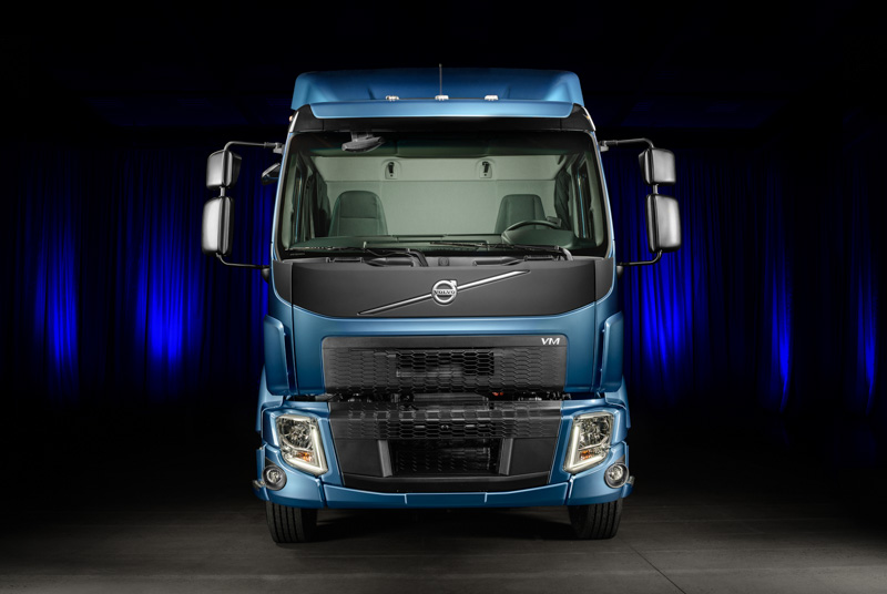 Volvo inicia la preventa de la nueva versión de la línea de camiones semipesados VM