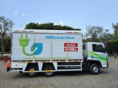 VW entrega una flota de camiones eléctricos en México