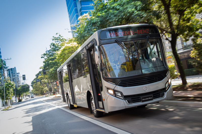 Buses financiados con Mercedes-Benz y Banco Galicia