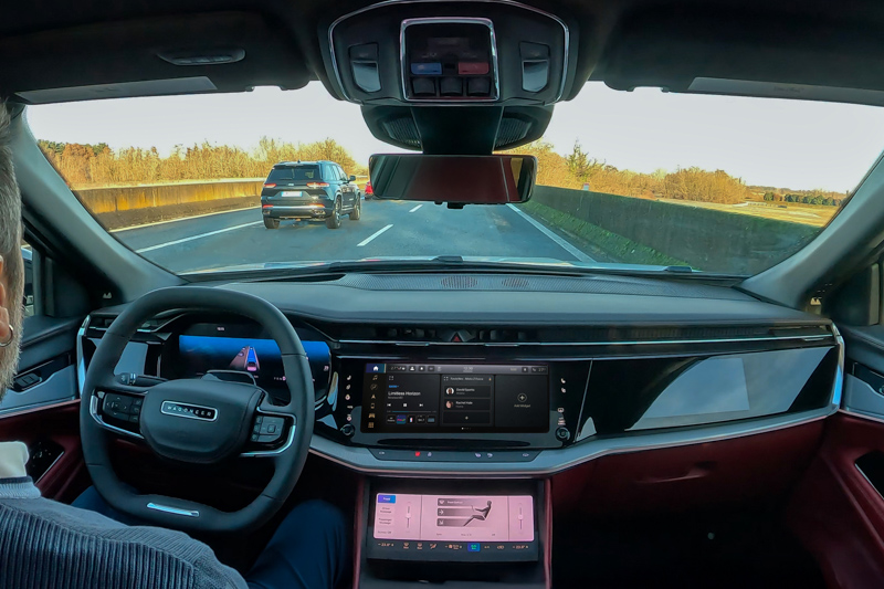 Stellantis lanza STLA AutoDrive 1.0 