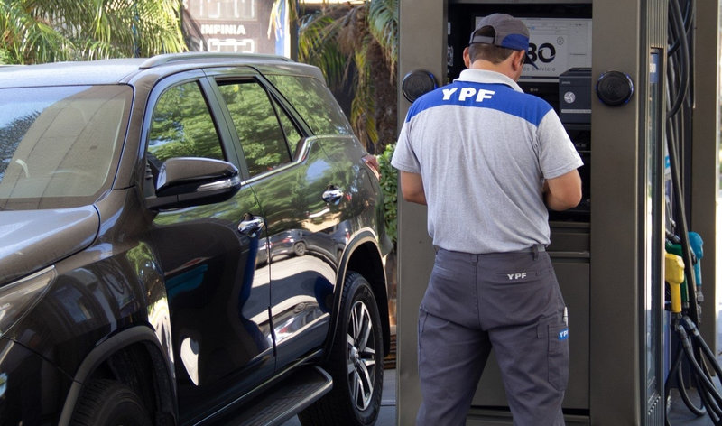 Diputados presentan ley para anticipar precios