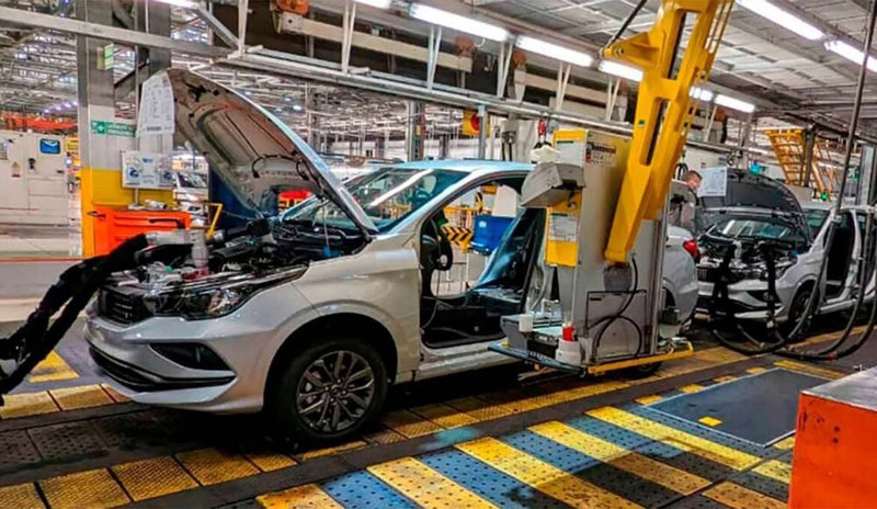 Producción y ventas de autos en septiembre 2025