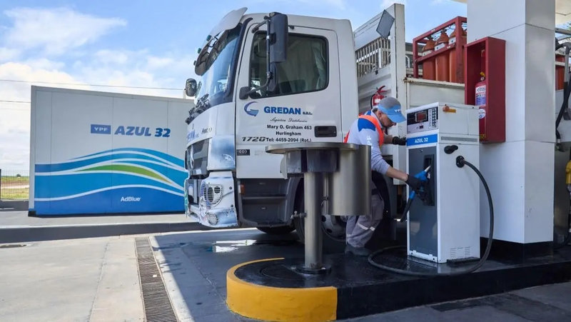 YPF amplía la red de carga de Azul 32 en rutas