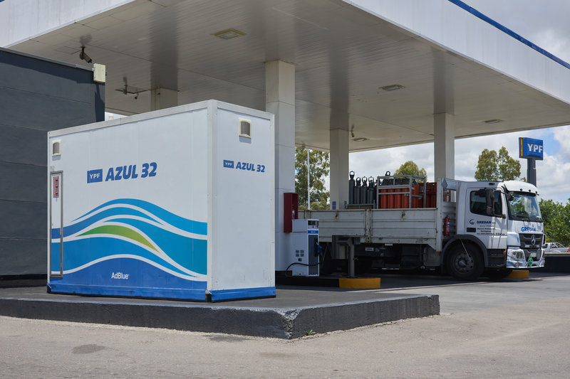YPF amplía la red de carga de Azul 32 en rutas