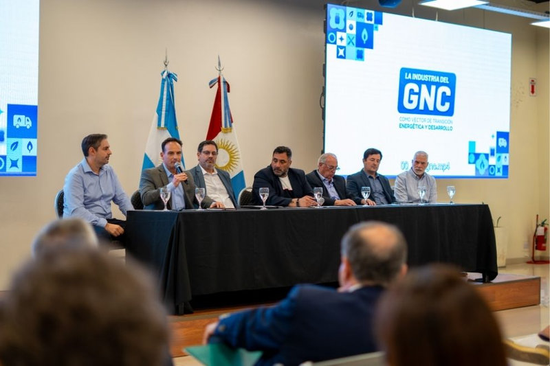 Córdoba impulsa el uso de GNC y biogás en transporte