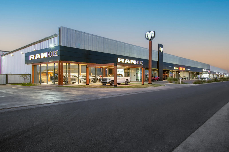 Ram inaugura Ram House y suma Dakota nacional