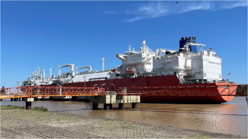 YPF, Eni y XRG avanzan en GNL