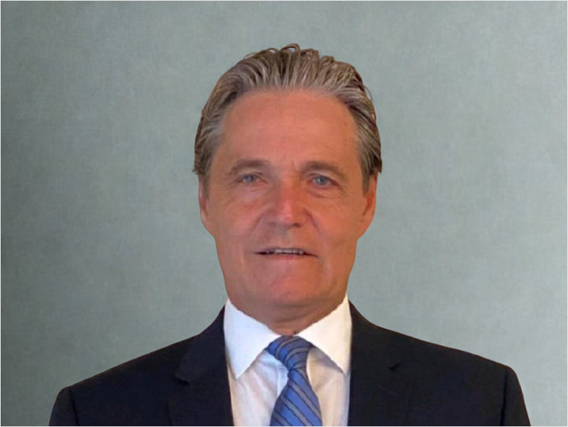 Alfonso Orban y 50 años en el mercado de reposición