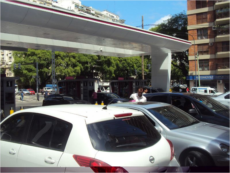 CECHA y AMENA: apoyo a estaciones de servicio