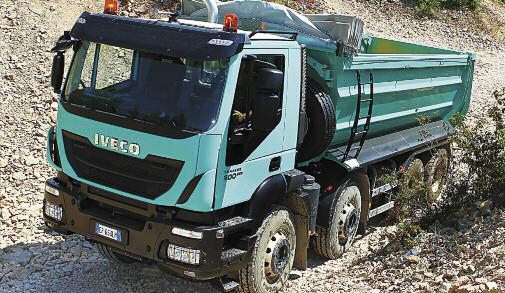 pes-91-el-camion-iveco-trakker-04