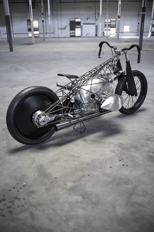 2019-05-09-una-motocicleta-personalizada-the-revival-birdcage-2-02