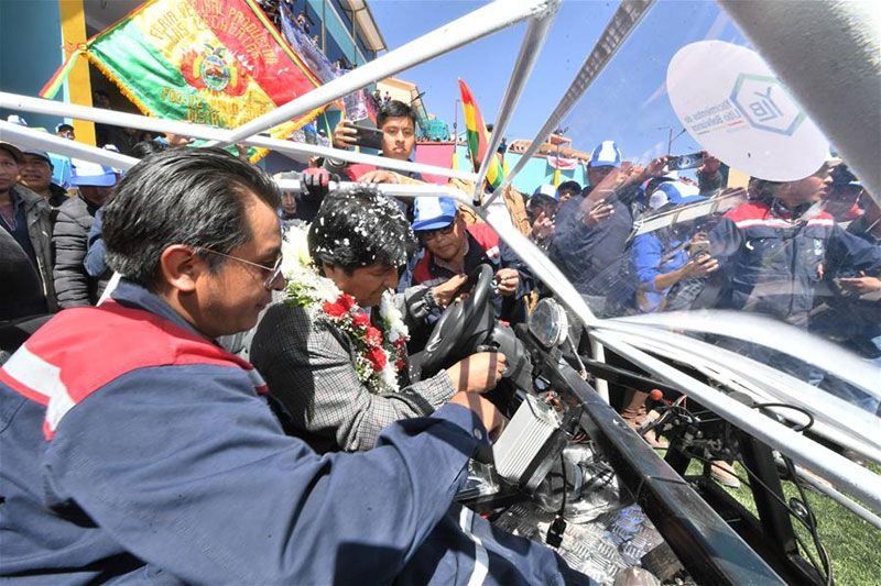 2019-10-11-fue-presentado-el-primer-vehiculo-electrico-ensamblado-en-bolivia-2-02