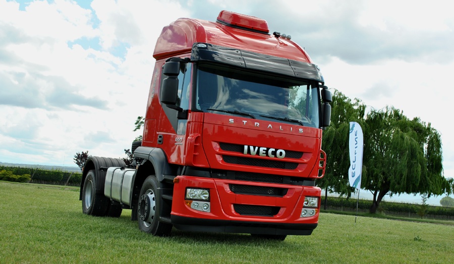 2018-09-07-iveco-y-sus-110000-camiones-producidos-en-el-pais-02