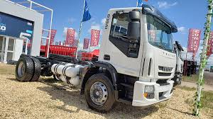 2019-08-09-iveco-salva-empleos-produciendo-camiones-a-gnc-1-02