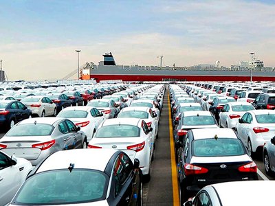 Estados Unidos ¿Cuántos distribuidores de autos hay?