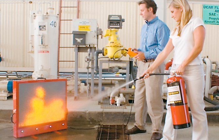 nueva-tecnologia-de-simulacion-contra-el-fuego-en-estaciones-de-servicio-02