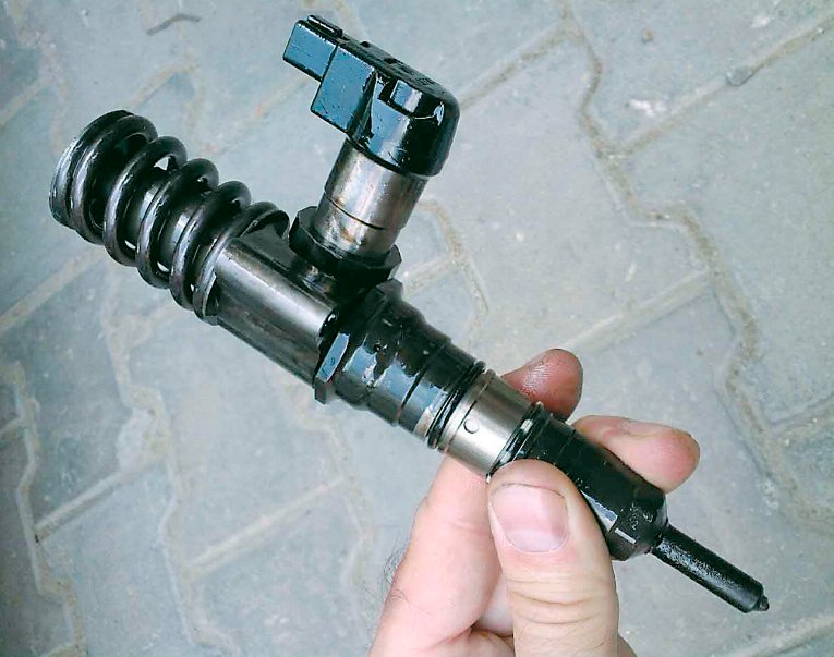 pes-49-el-sistema-inyector-bomba-1-04