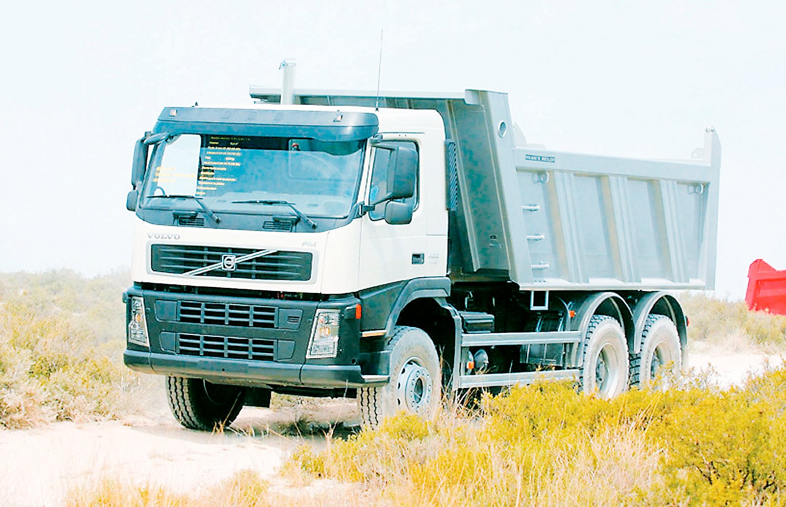 pes-49-el-volvo-fm-400-6×4-01