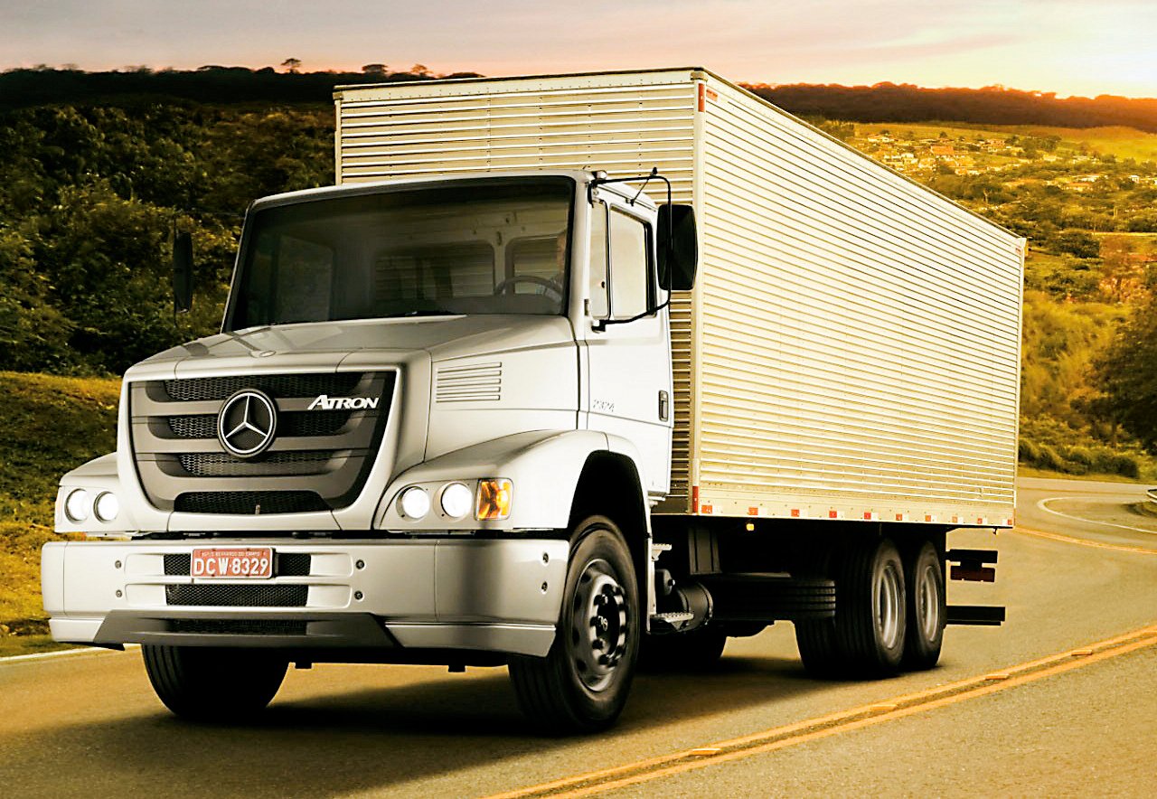 pes-50-el-nuevo-mercedes-benz-atron-1624-03