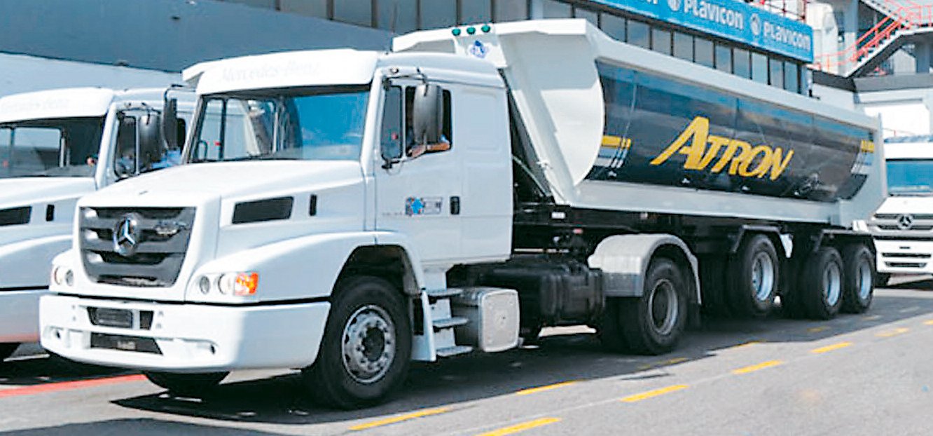 pes-50-el-nuevo-mercedes-benz-atron-1624-05