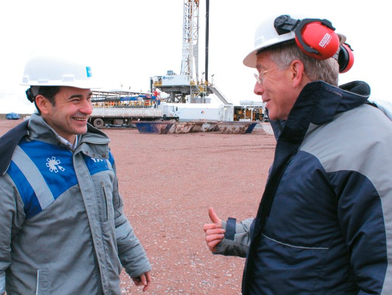 est-43-ypf-ante-un-escenario-inmejorable-02