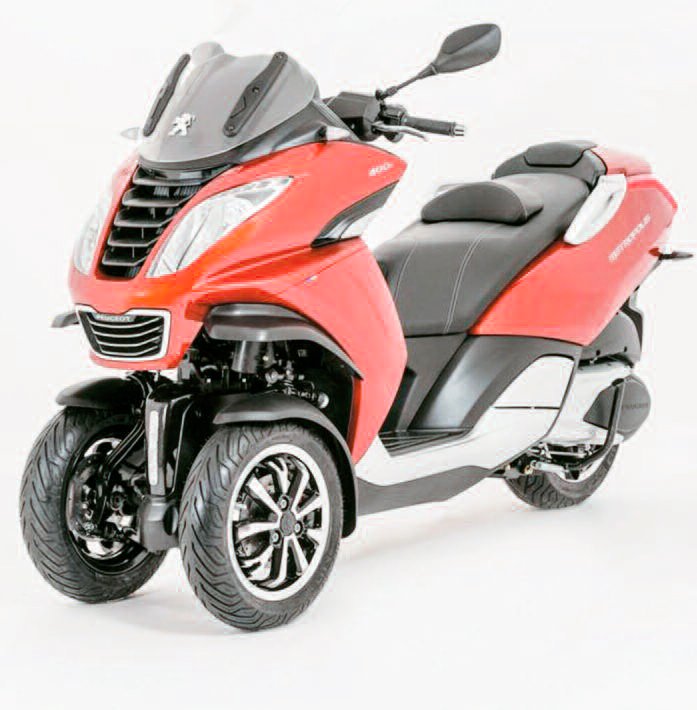 tap-148-el-peugeot-metropolis-400-01