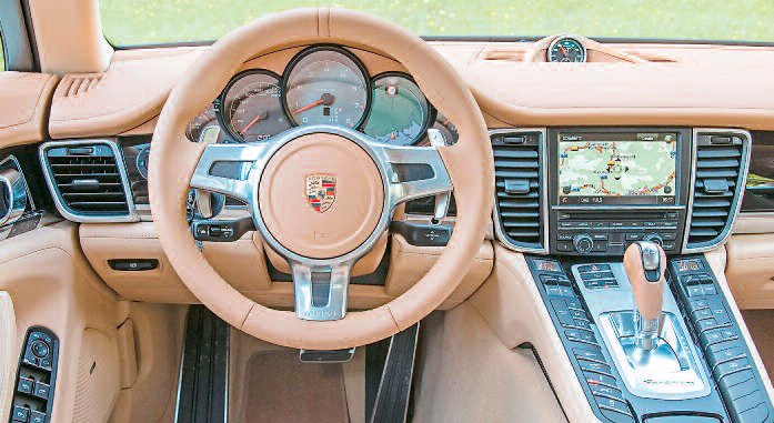 tap-148-el-porsche-panamera-s-e-hybrid-t-02