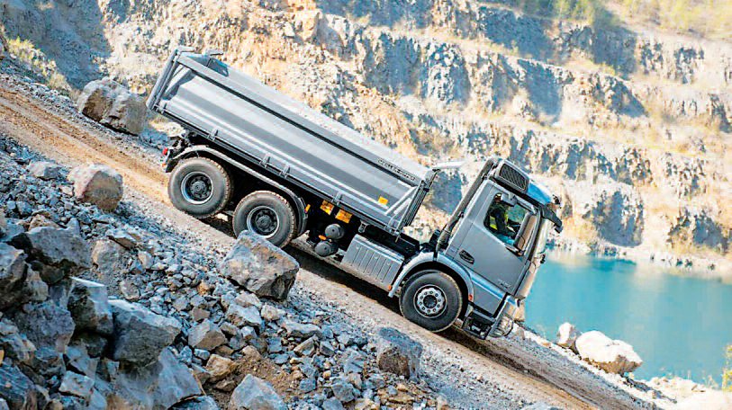 pes-54-nuevo-motor-om-473-para-la-gama-arocs-06