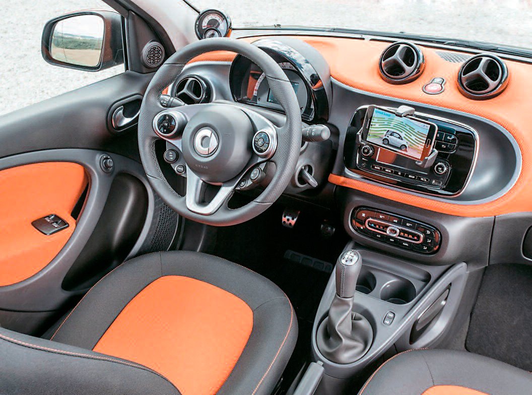 tap-149-el-smart-forfour-2015-02