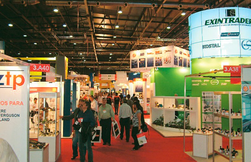 nya-80-encuentro-de-lideres-de-la-industria-automotriz-2014-02