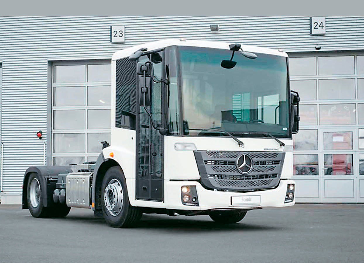 pes-56-mercedes-benz-econic-euro-6-01