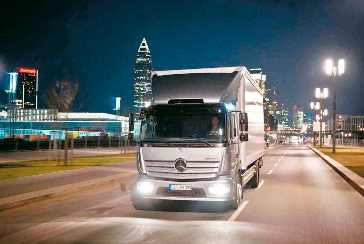 pes-56-mercedes-benz-econic-euro-6-04