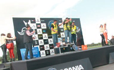 pes-56-scania-corono-al-mejor-conductor-de-camiones-de-argentina-03