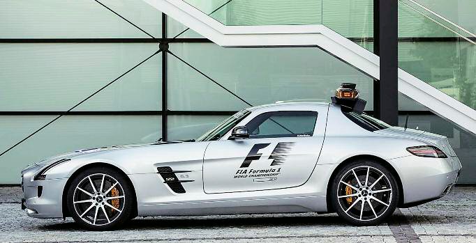 tap-150-el-mercedes-sls-amg-gt-auto-de-seguridad-f1-02