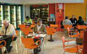 est-45-el-impecable-servicio-de-una-estacion-de-servicio-12