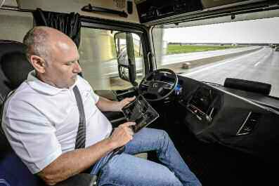 pes-57-mercedes-benz-future-track-2025-02