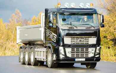 pes-60-volvo-fh-16-con-potencias-700-y-750-cv-05