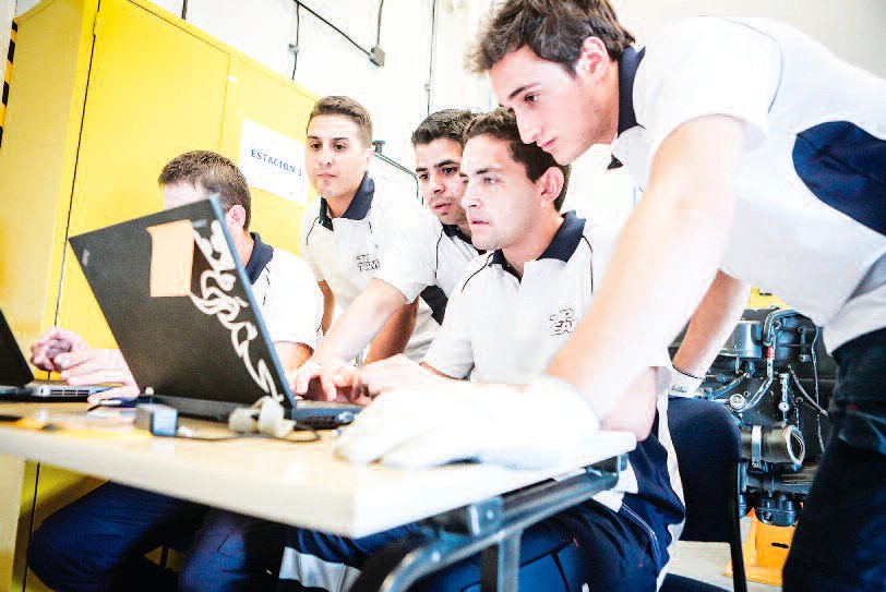 pes-61-scania-argentina-tiene-un-nuevo-top-team-brigada-z-01