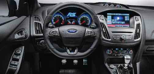 tap-157-el-ford-focus-rs-2016-02