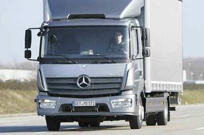 vp-70-nuevos-modelos-mercedes-benz-euro-6-thumb