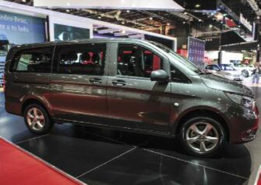 pes-88-mercedes-benz-vans-en-el-salon-del-automovil-03