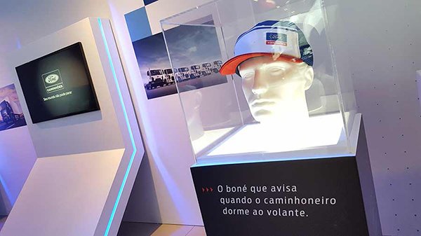 tape-2017-11-17-una-gorra-con-alerta-de-sueno-02