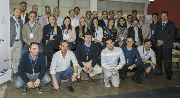 ea-64-ford-capacita-de-manera-continua-a-sus-concesionarios-01