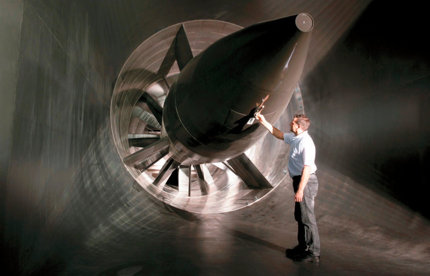 tap-151-los-tuneles-aero-climaticos-de-m-benz-01