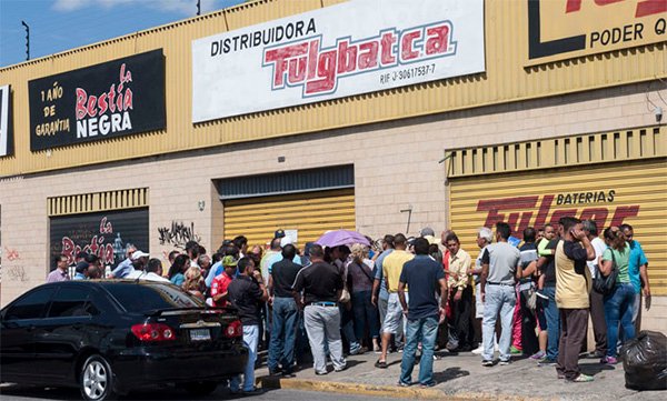 2018-04-20-venezuela-las-baterias-para-los-vehiculos-todo-un-lujo-01